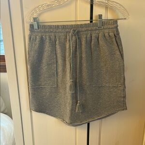 BRAND NEW hem & thread skirt and Gray Women's Skirt size Medium